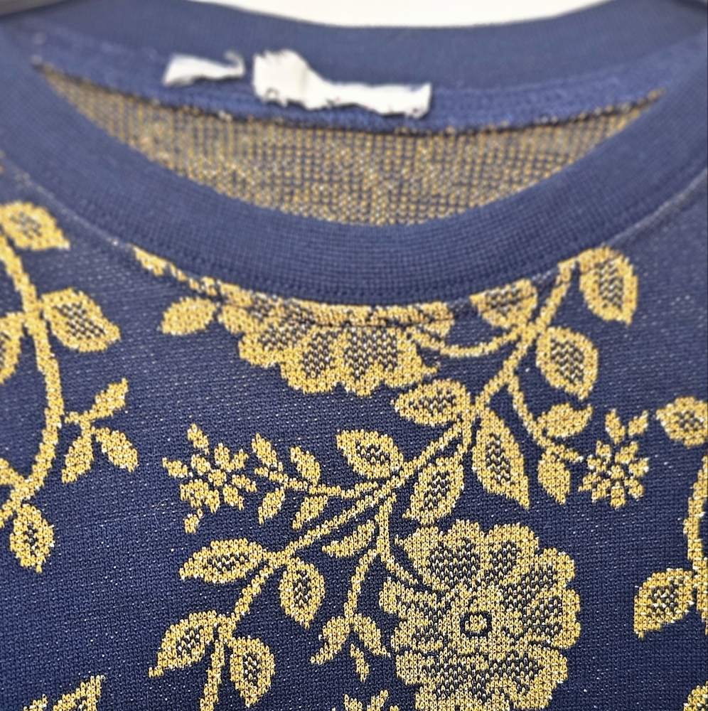 Vintage Sweater - Picture 2 of 8